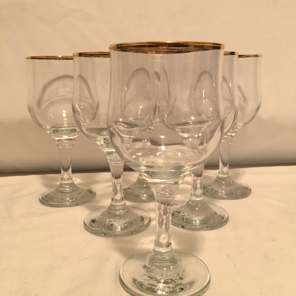Clear Wine Glasses with Gold Trim